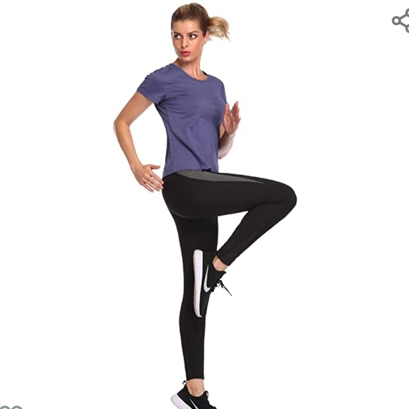 Women's workout shirt - Picture 4 of 7